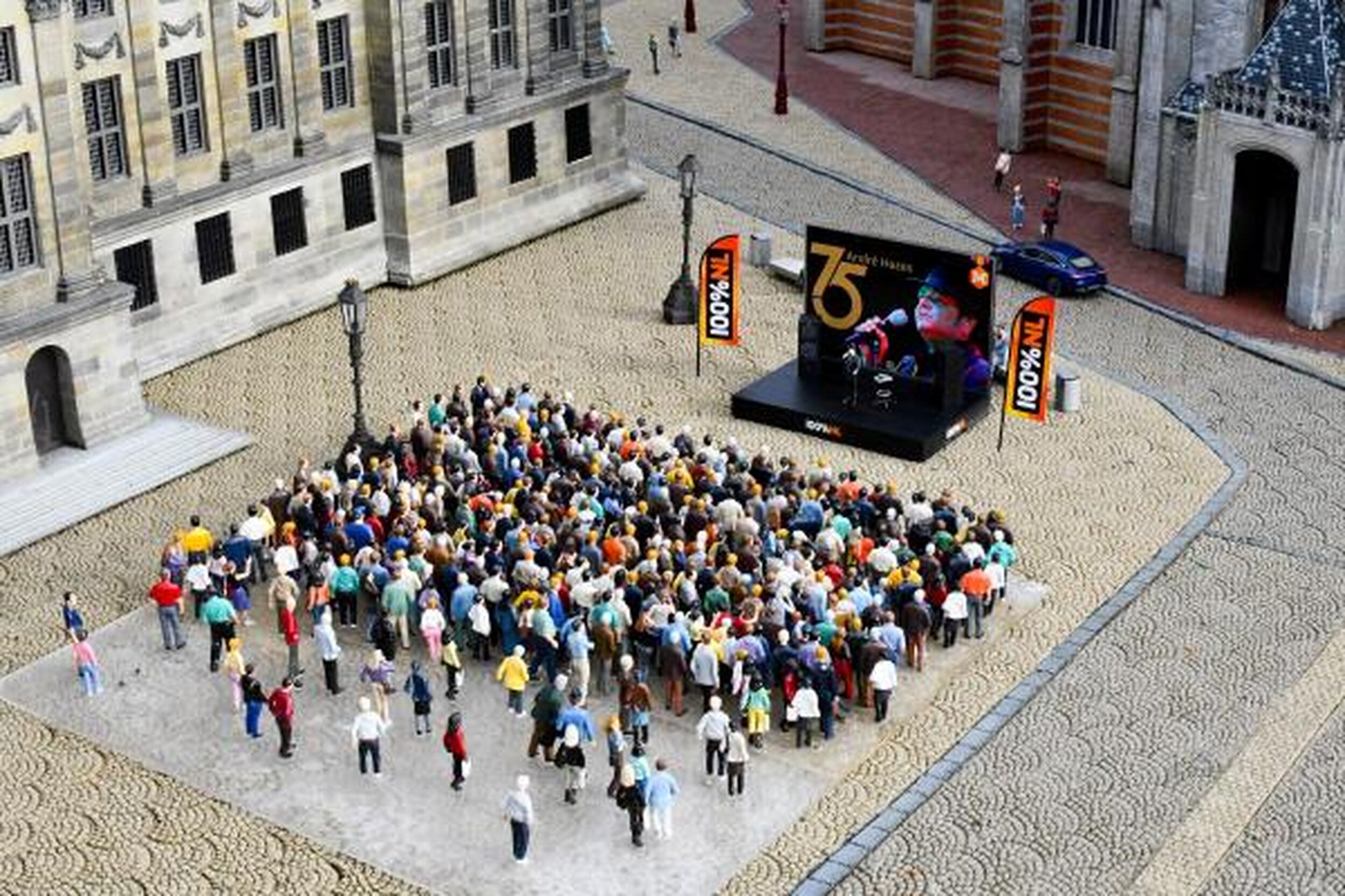 100% NL Madurodam beeldje