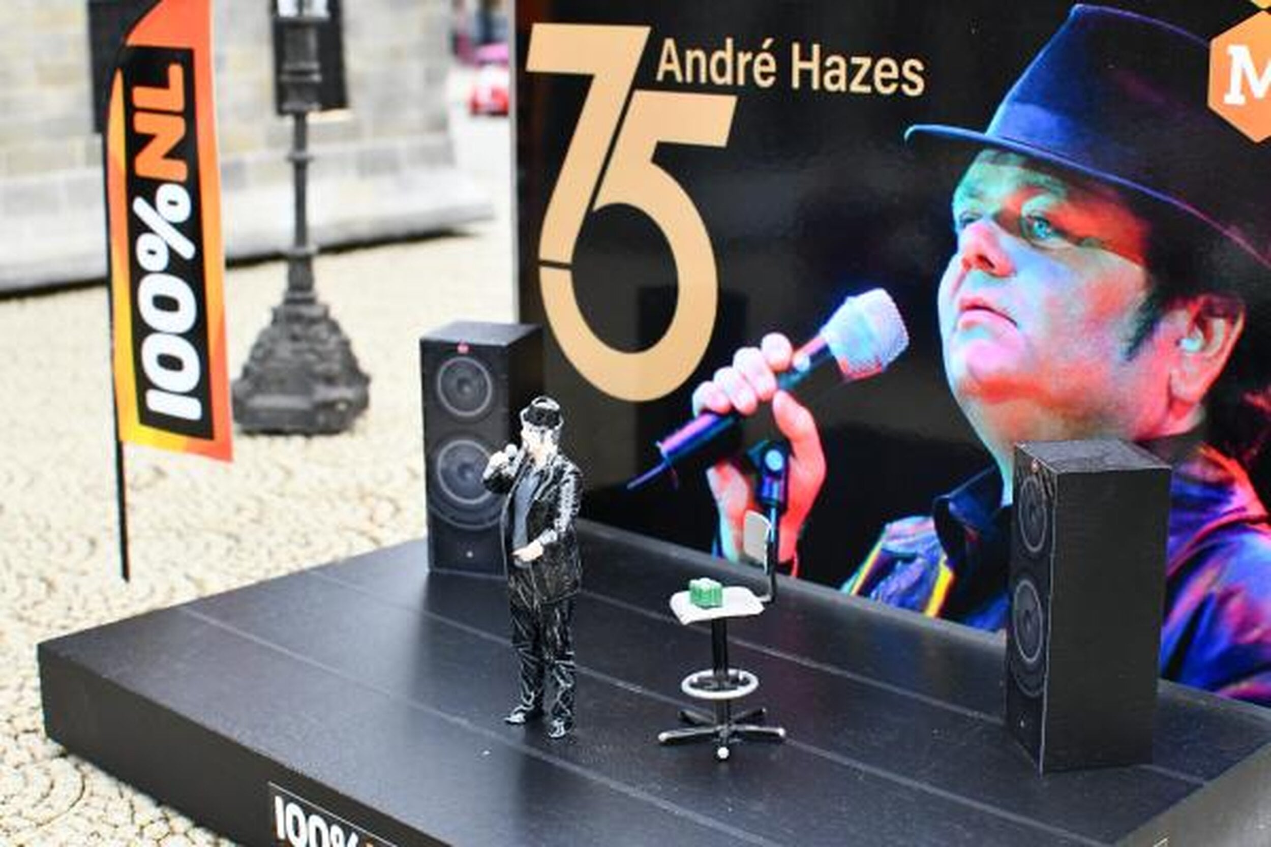 Andre Hazes beeldje 100% NL Madurodam